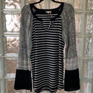 Umgee Black and Gray Striped Blouse